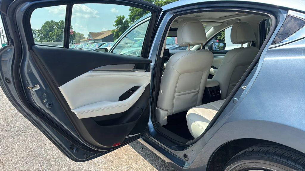 used 2018 Mazda Mazda6 car, priced at $17,995