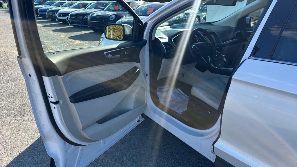 used 2017 Ford Edge car, priced at $13,995