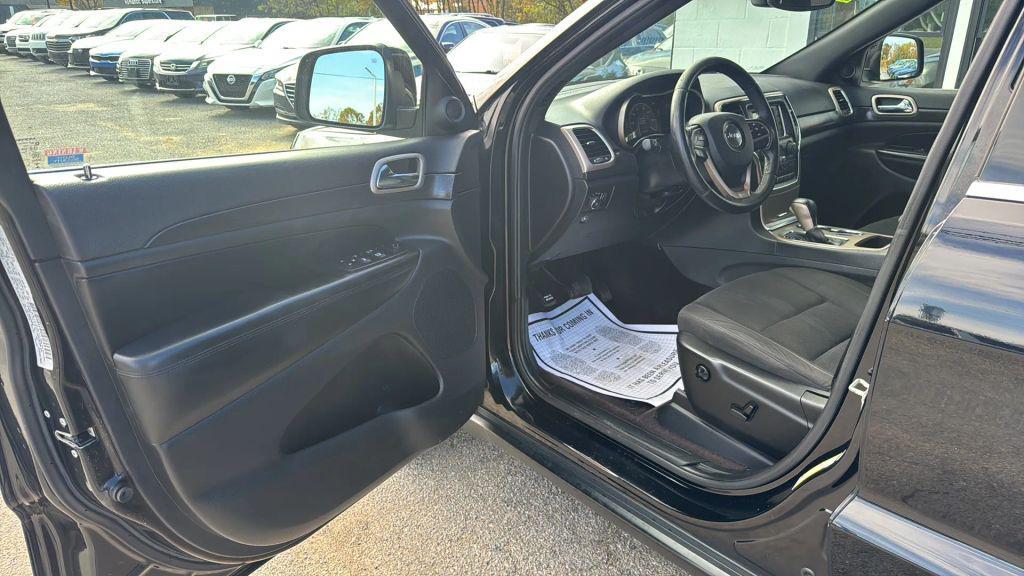 used 2017 Jeep Grand Cherokee car, priced at $11,995