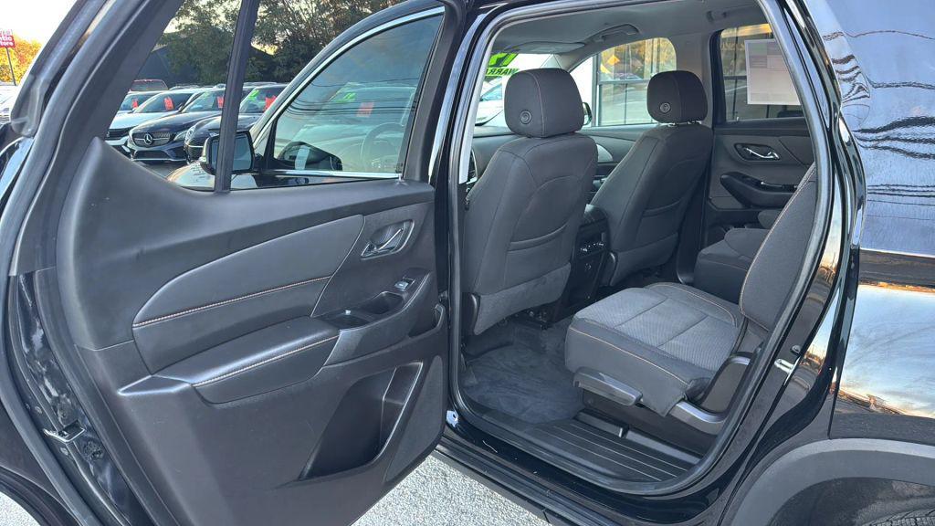 used 2019 Chevrolet Traverse car, priced at $18,995