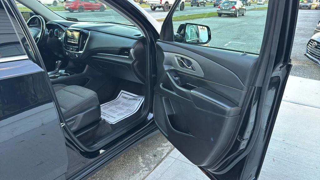 used 2019 Chevrolet Traverse car, priced at $18,995