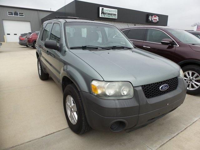 used 2007 Ford Escape car, priced at $6,950
