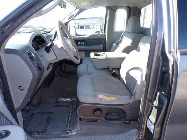 used 2004 Ford F-150 car