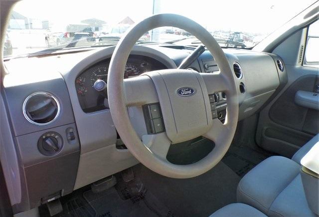 used 2004 Ford F-150 car