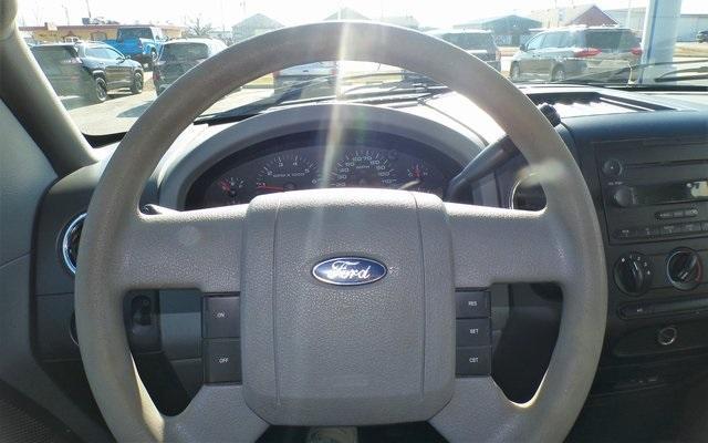 used 2004 Ford F-150 car