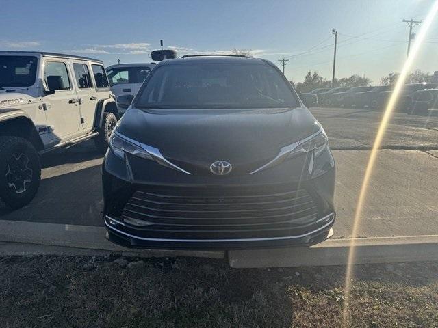 used 2022 Toyota Sienna car, priced at $48,988