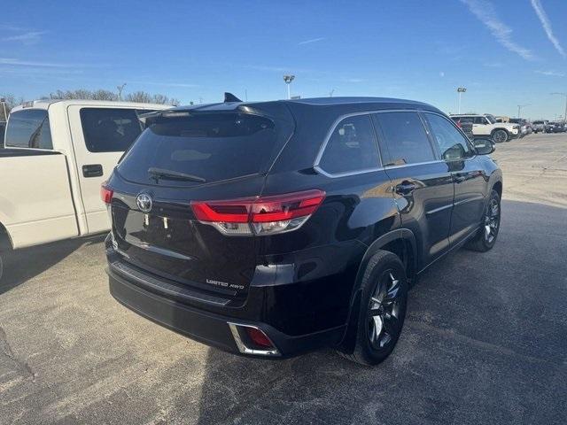 used 2017 Toyota Highlander car, priced at $27,988