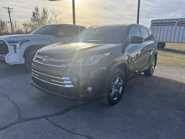 used 2017 Toyota Highlander car, priced at $27,988