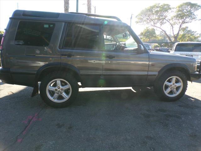 used 2004 Land Rover Discovery car, priced at $15,995