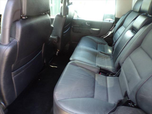 used 2004 Land Rover Discovery car, priced at $12,995