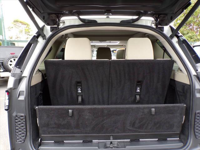 used 2020 Land Rover Discovery car, priced at $21,995