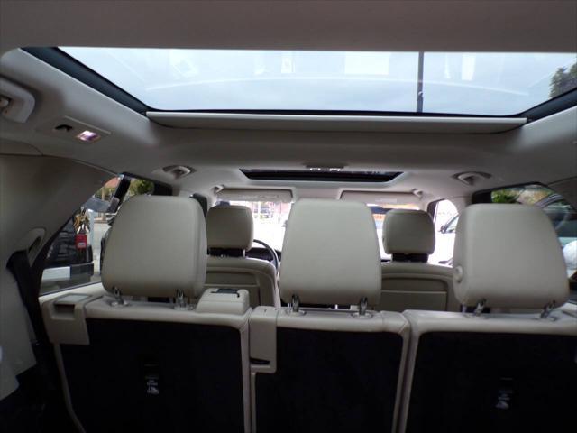 used 2020 Land Rover Discovery car, priced at $21,995