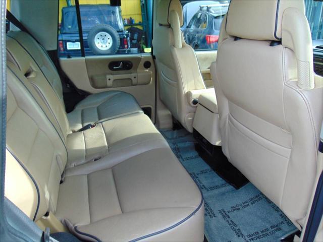 used 2004 Land Rover Discovery car, priced at $10,995