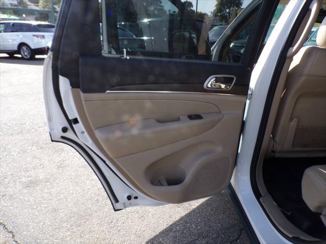 used 2017 Jeep Grand Cherokee car, priced at $15,995