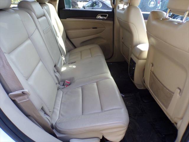 used 2017 Jeep Grand Cherokee car, priced at $15,995
