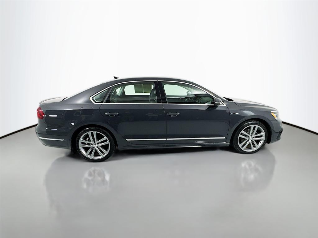 used 2017 Volkswagen Passat car