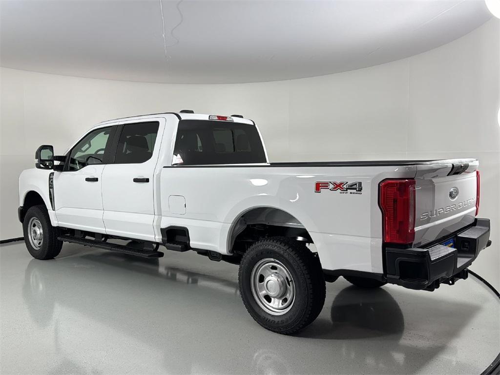 new 2024 Ford F-350 car, priced at $53,378