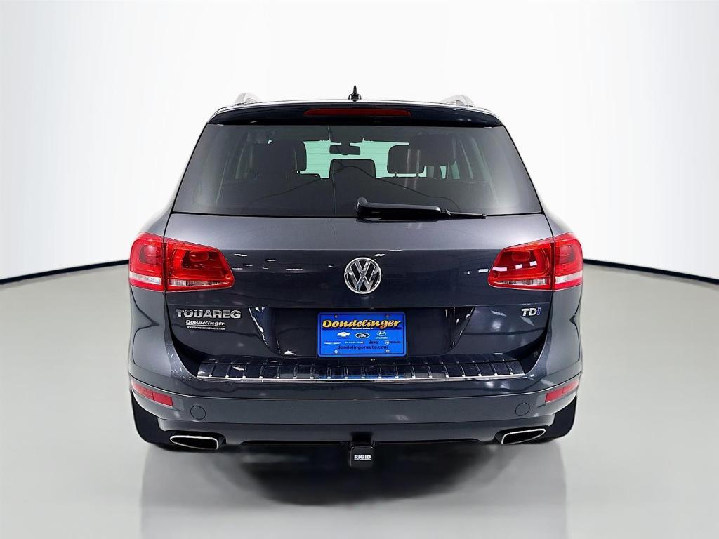 used 2012 Volkswagen Touareg car