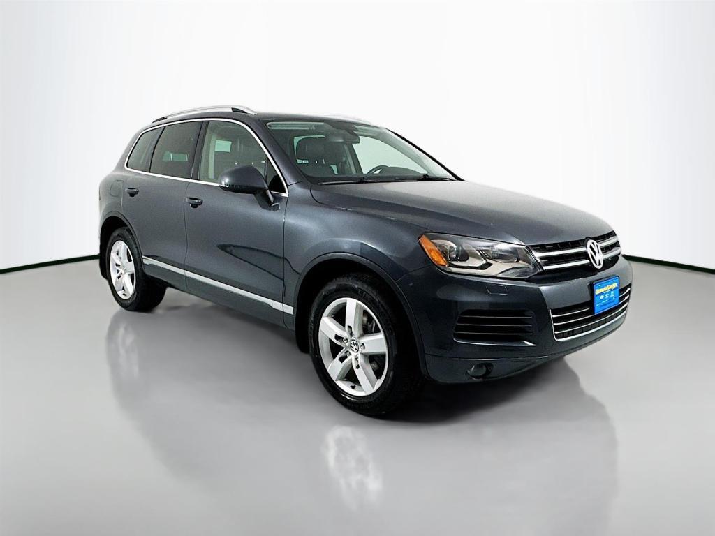 used 2012 Volkswagen Touareg car