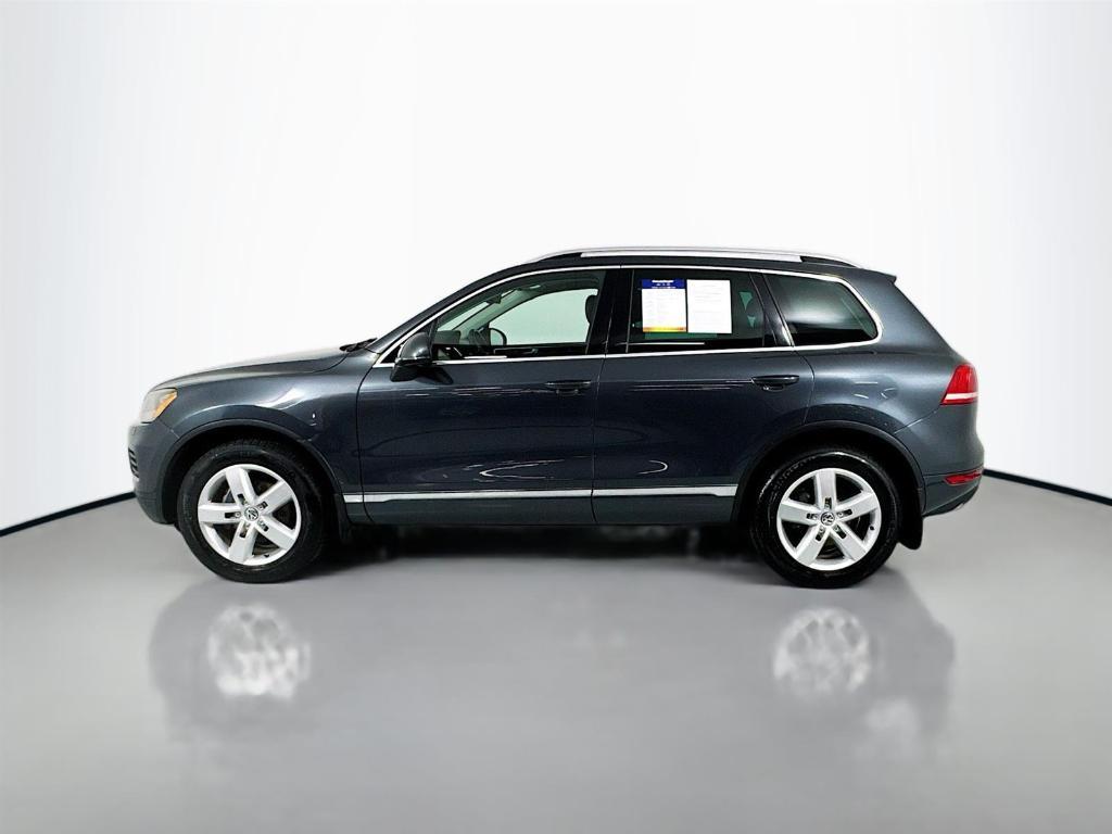 used 2012 Volkswagen Touareg car