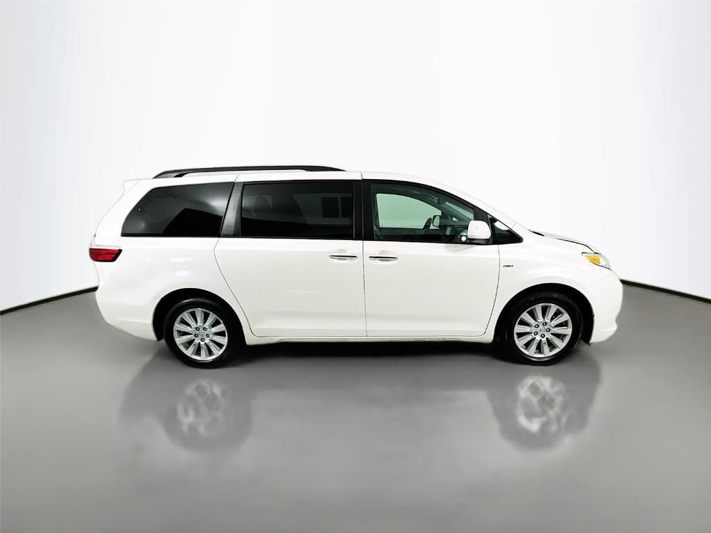 used 2017 Toyota Sienna car