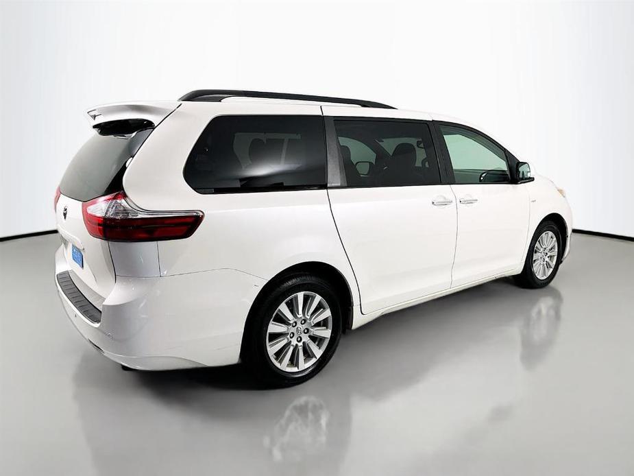 used 2017 Toyota Sienna car