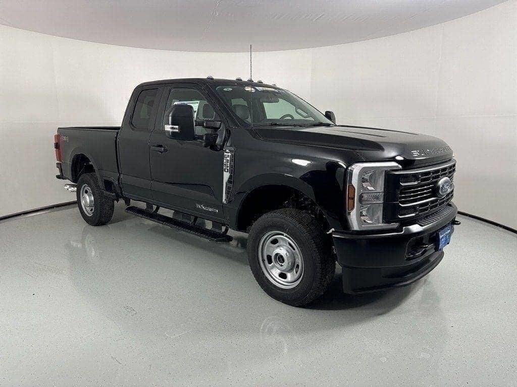 new 2024 Ford F-350 car, priced at $65,840