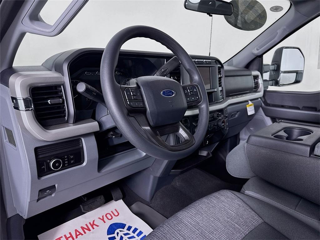 new 2024 Ford F-250 car, priced at $52,747