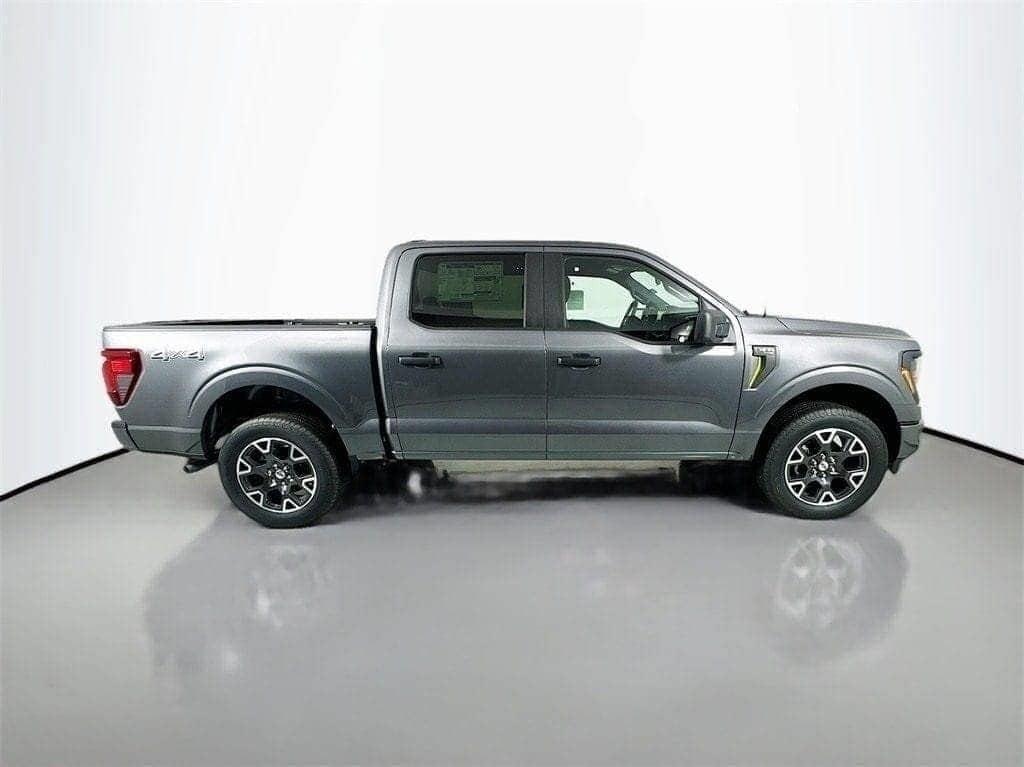 new 2024 Ford F-150 car, priced at $48,978