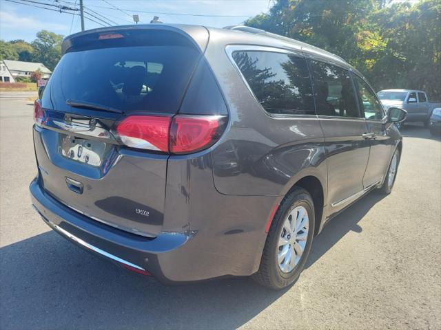 used 2017 Chrysler Pacifica car, priced at $14,995