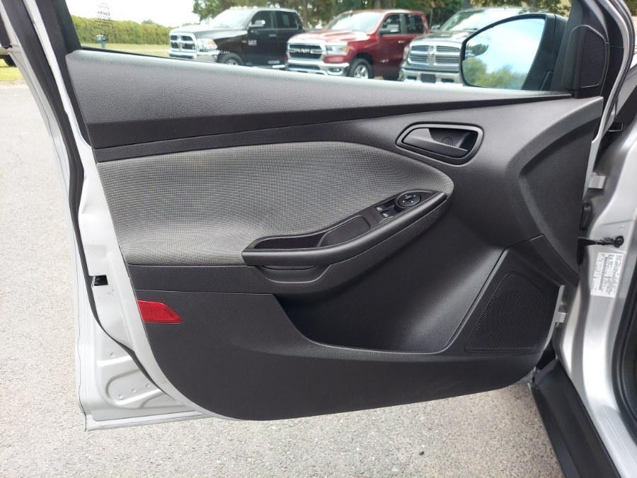 used 2013 Ford Focus car, priced at $5,995