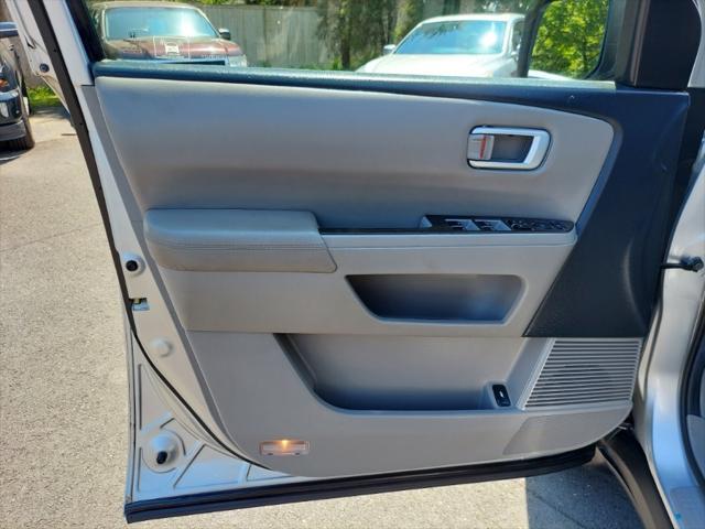 used 2012 Honda Pilot car, priced at $10,995