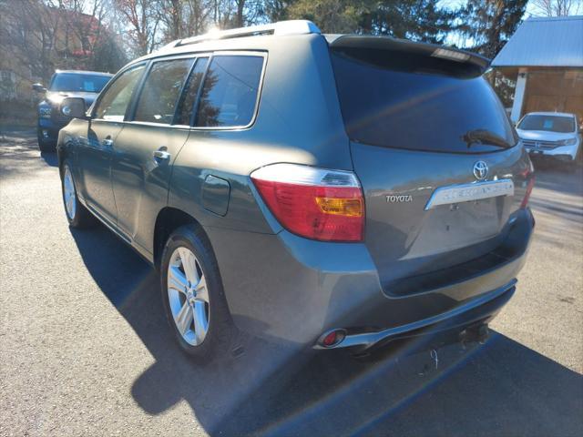 used 2009 Toyota Highlander car, priced at $7,995