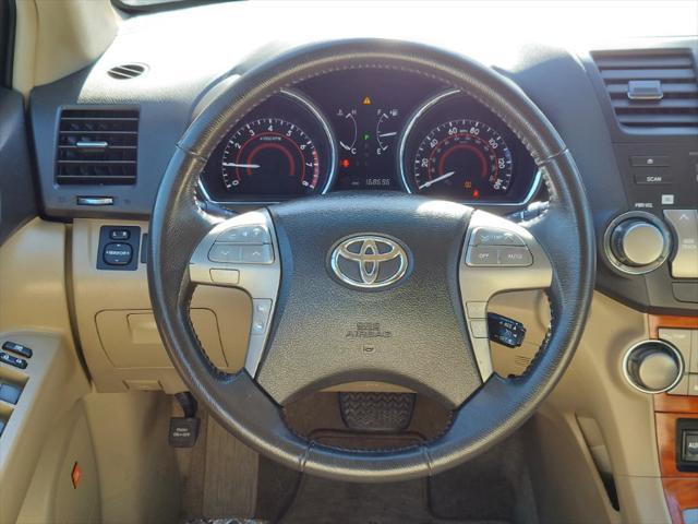 used 2009 Toyota Highlander car, priced at $7,995