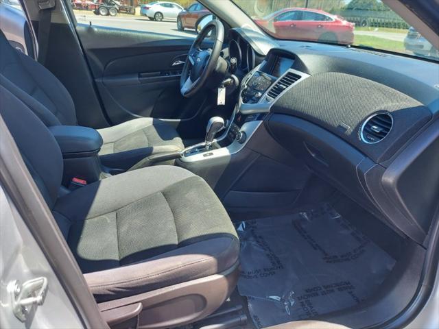 used 2014 Chevrolet Cruze car, priced at $4,995