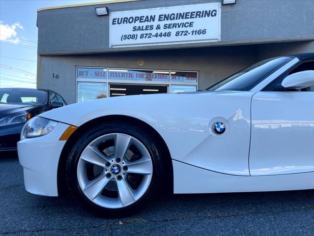 used 2007 BMW Z4 car, priced at $10,995