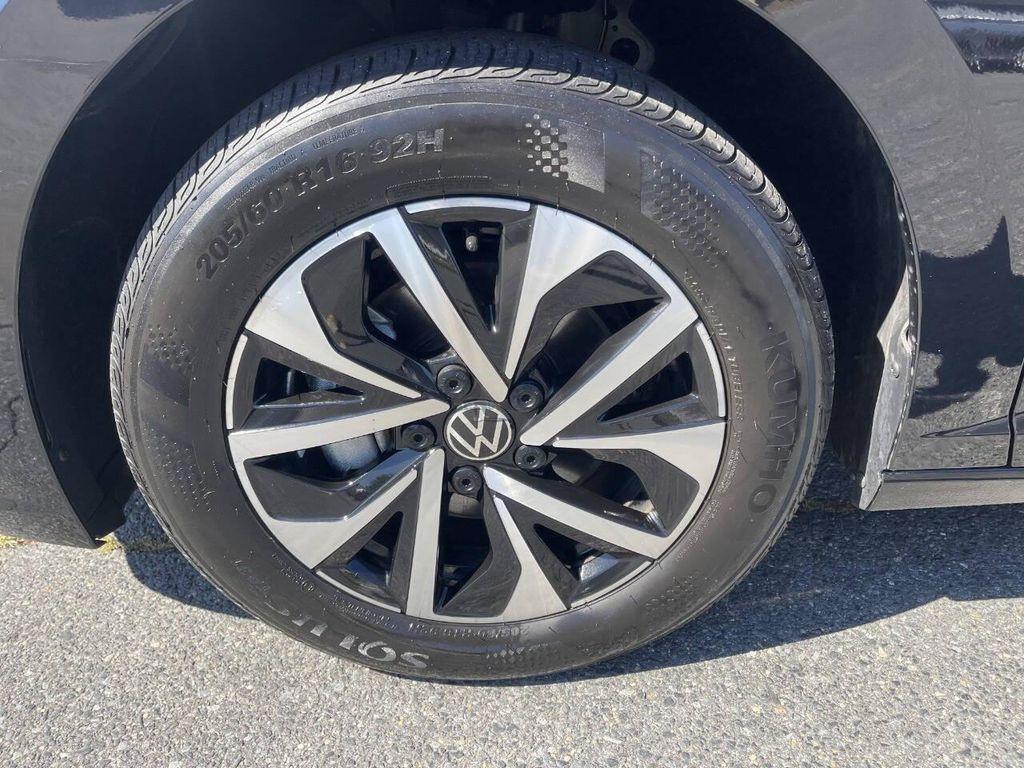 used 2024 Volkswagen Jetta car, priced at $18,995