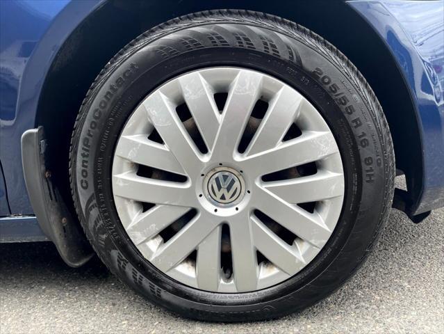 used 2013 Volkswagen Jetta SportWagen car, priced at $10,995