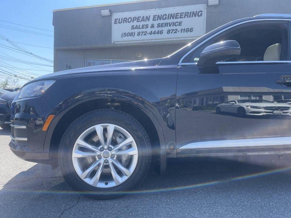 used 2017 Audi Q7 car, priced at $17,995