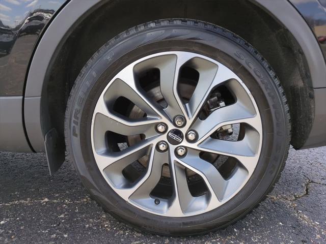 used 2022 Lincoln Nautilus car, priced at $28,900
