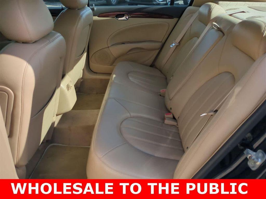 used 2007 Buick Lucerne car, priced at $3,900