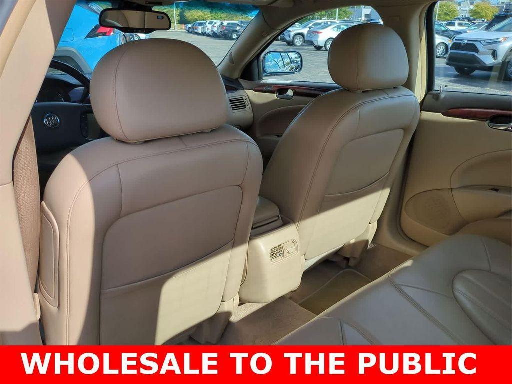 used 2007 Buick Lucerne car, priced at $3,900