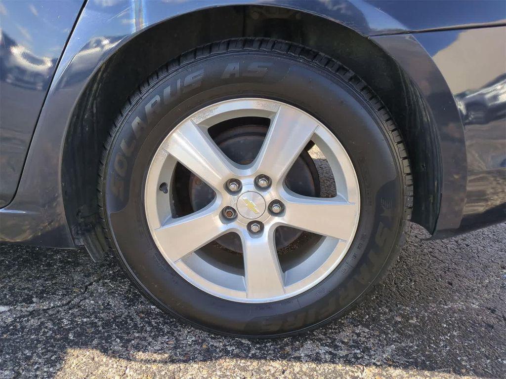 used 2014 Chevrolet Cruze car, priced at $6,500