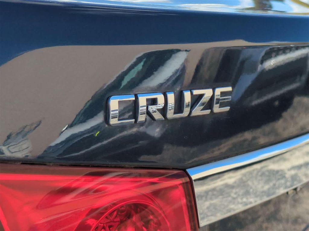 used 2014 Chevrolet Cruze car, priced at $6,500