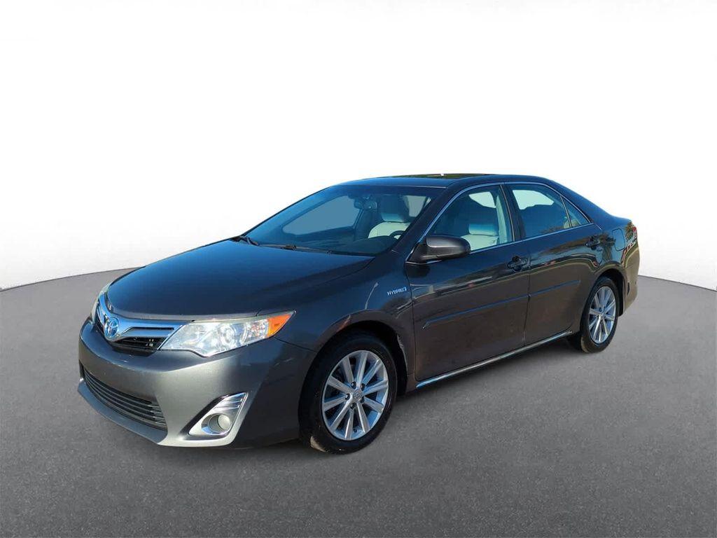 used 2014 Toyota Camry Hybrid car, priced at $9,497