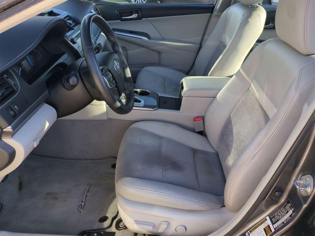 used 2014 Toyota Camry Hybrid car, priced at $9,497