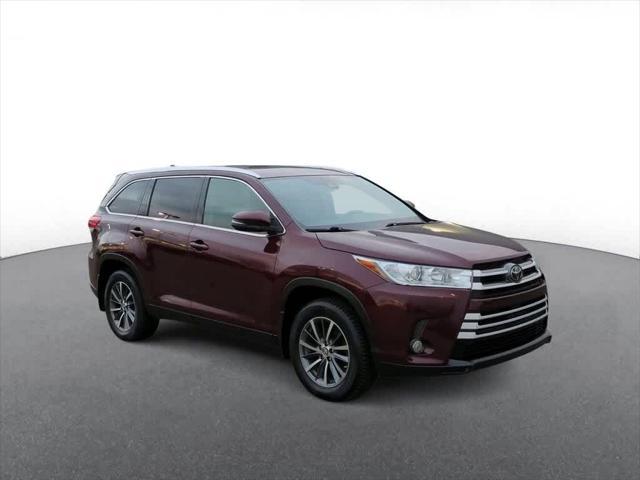 used 2019 Toyota Highlander car, priced at $27,759