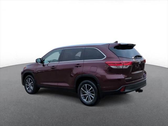 used 2019 Toyota Highlander car, priced at $27,759