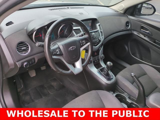 used 2014 Chevrolet Cruze car, priced at $3,900