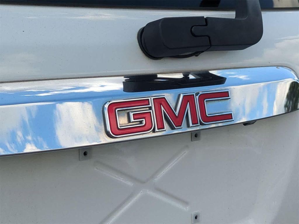 used 2010 GMC Acadia car, priced at $4,900